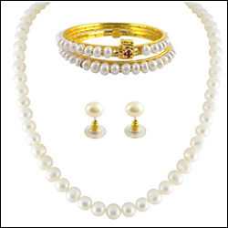 MOTHERSDAY SPECIAL PEARL SET - JPNM-2562A - Click here to View more details about this Product